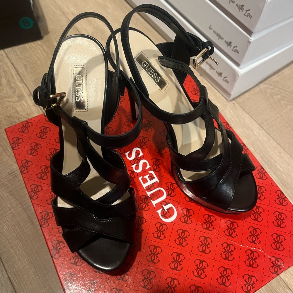 Guess leather shoes
